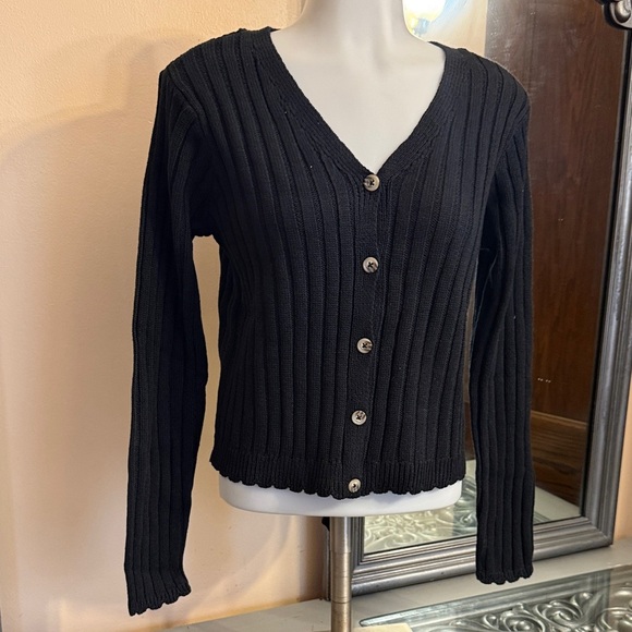 Art Class XXL Girls 18 Black V-Neck Button-Up Sweater - Picture 1 of 7
